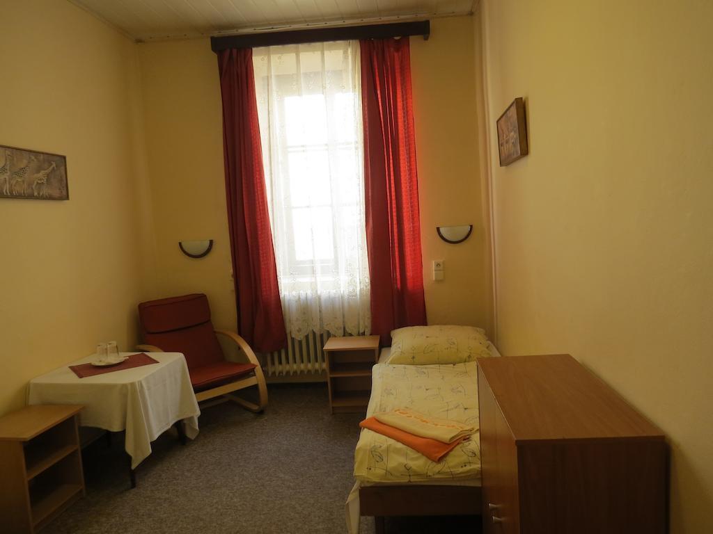 Hotel Cesky Dvur Beroun  Rom bilde